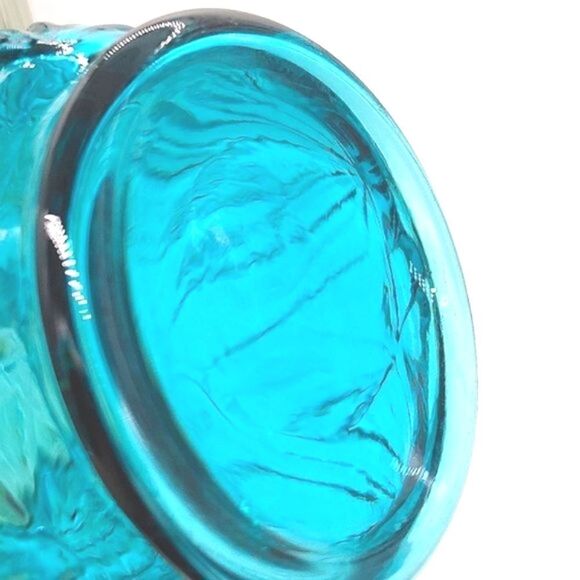 Fenton vintage teal glass daffodil vase - Picture 6 of 6